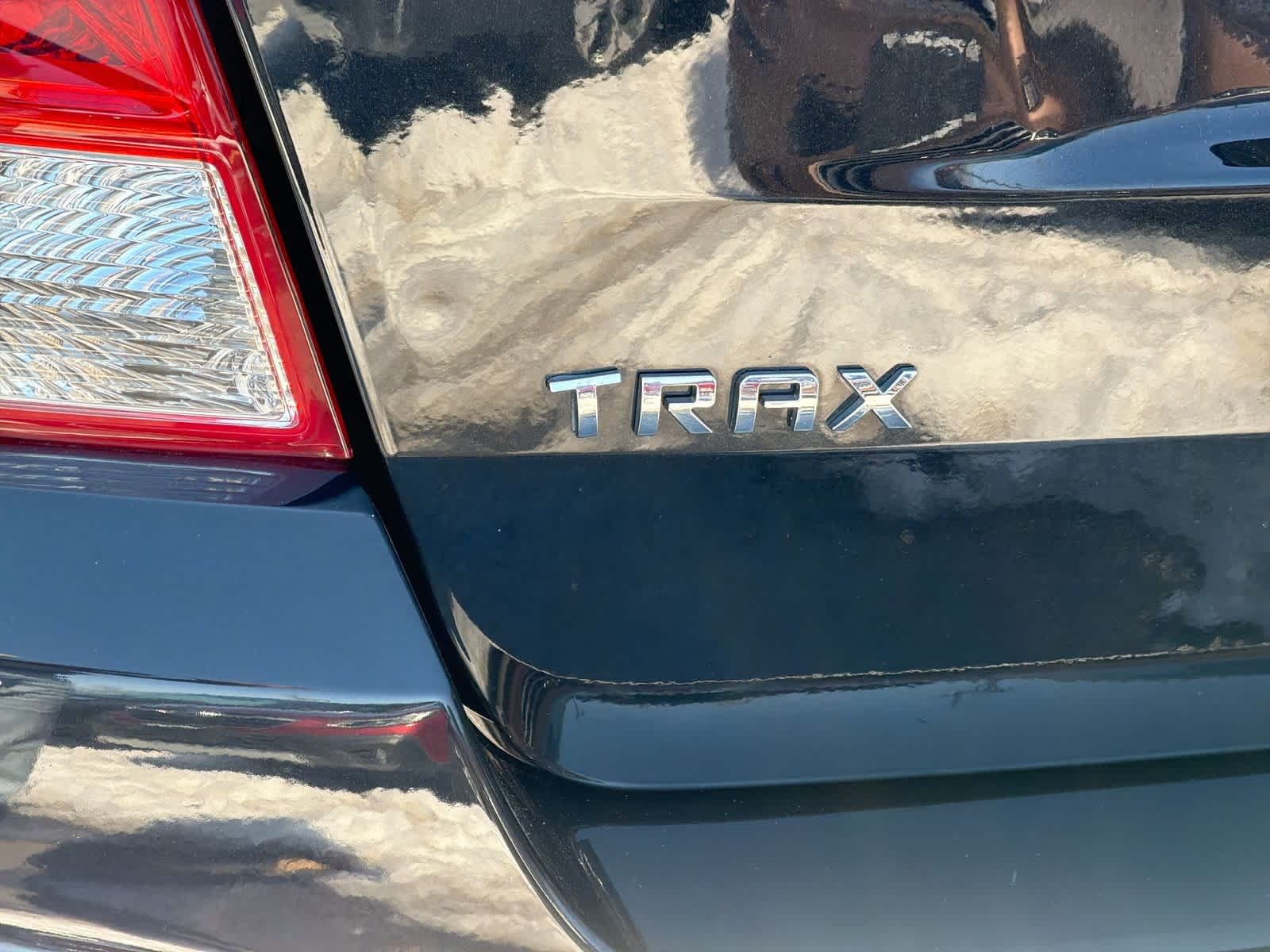 Thumbnail: 2017 Chevrolet Trax - 13