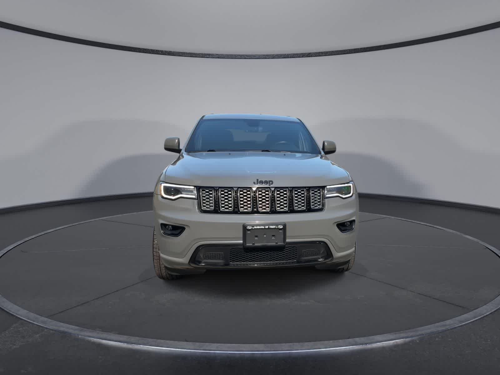 Thumbnail: 2020 Jeep Grand Cherokee - 2