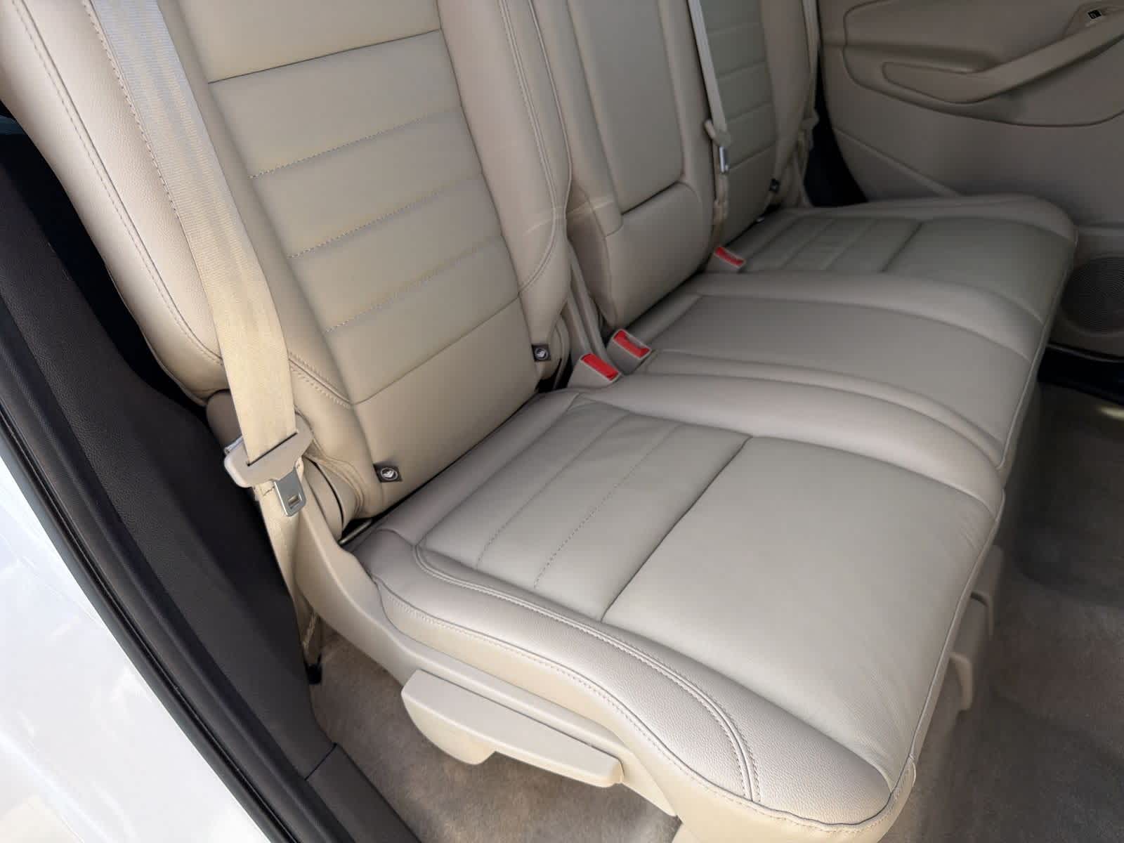 Thumbnail: 2016 Ford Escape - 22