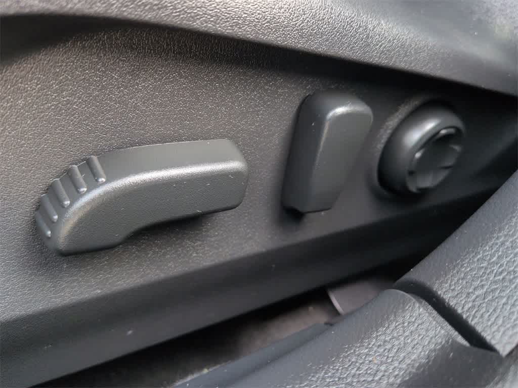 Thumbnail: 2023 Subaru Outback - 18