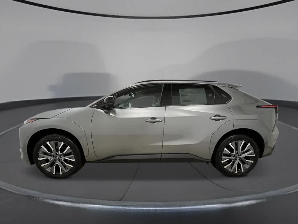 Thumbnail: 2026 Subaru Solterra - 2