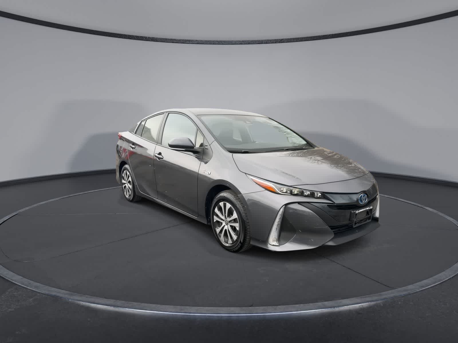 Thumbnail: 2022 Toyota Prius Prime - 2