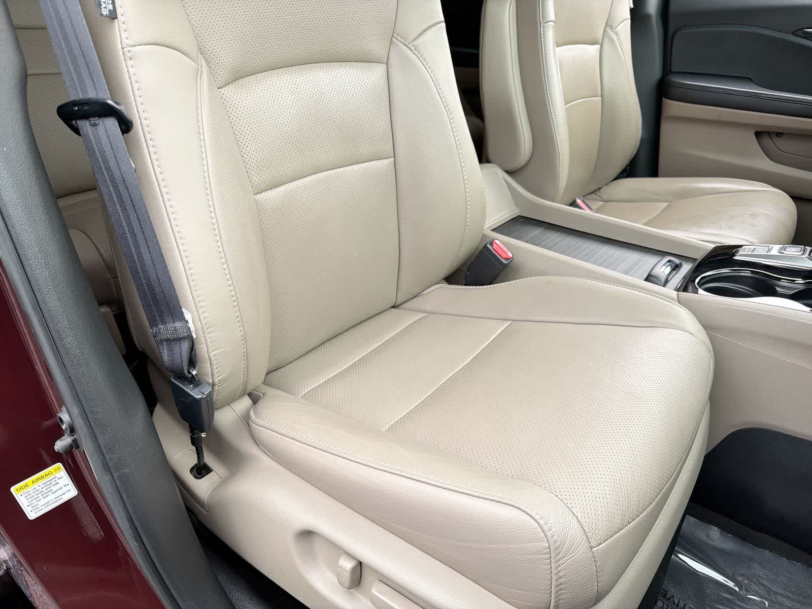 Thumbnail: 2016 Honda Pilot - 24