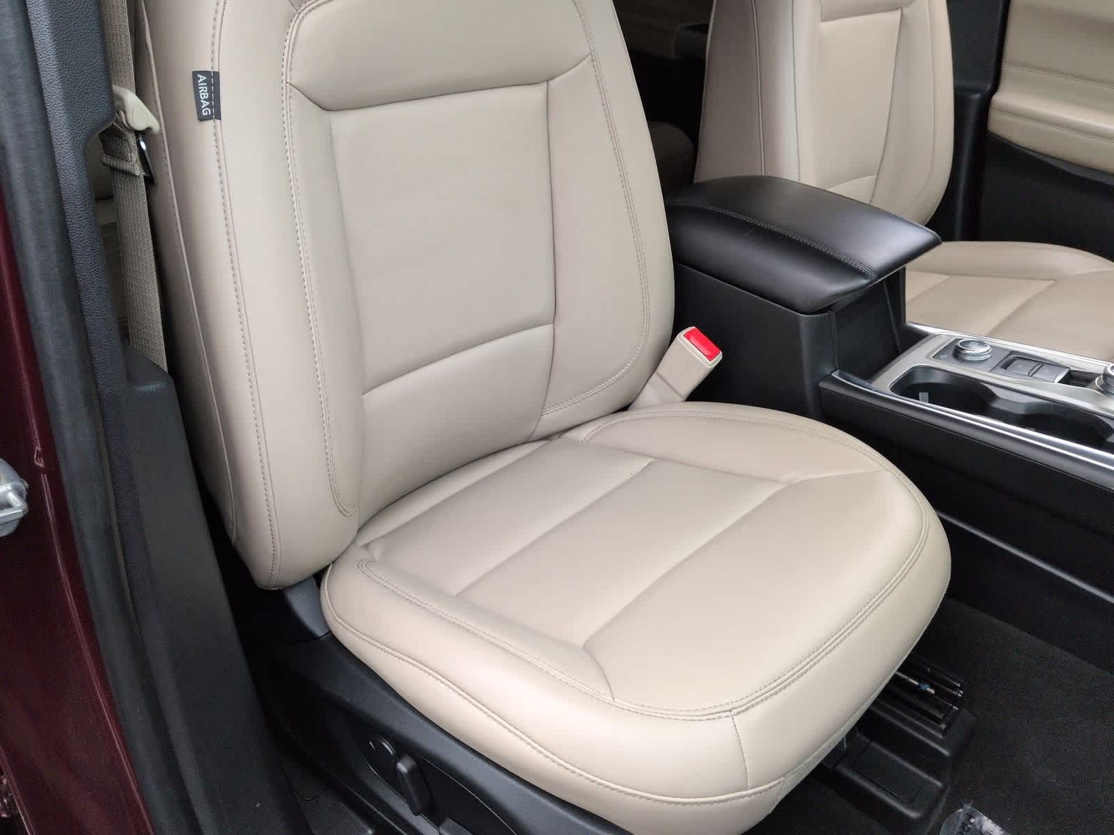 Thumbnail: 2022 Ford Explorer - 23