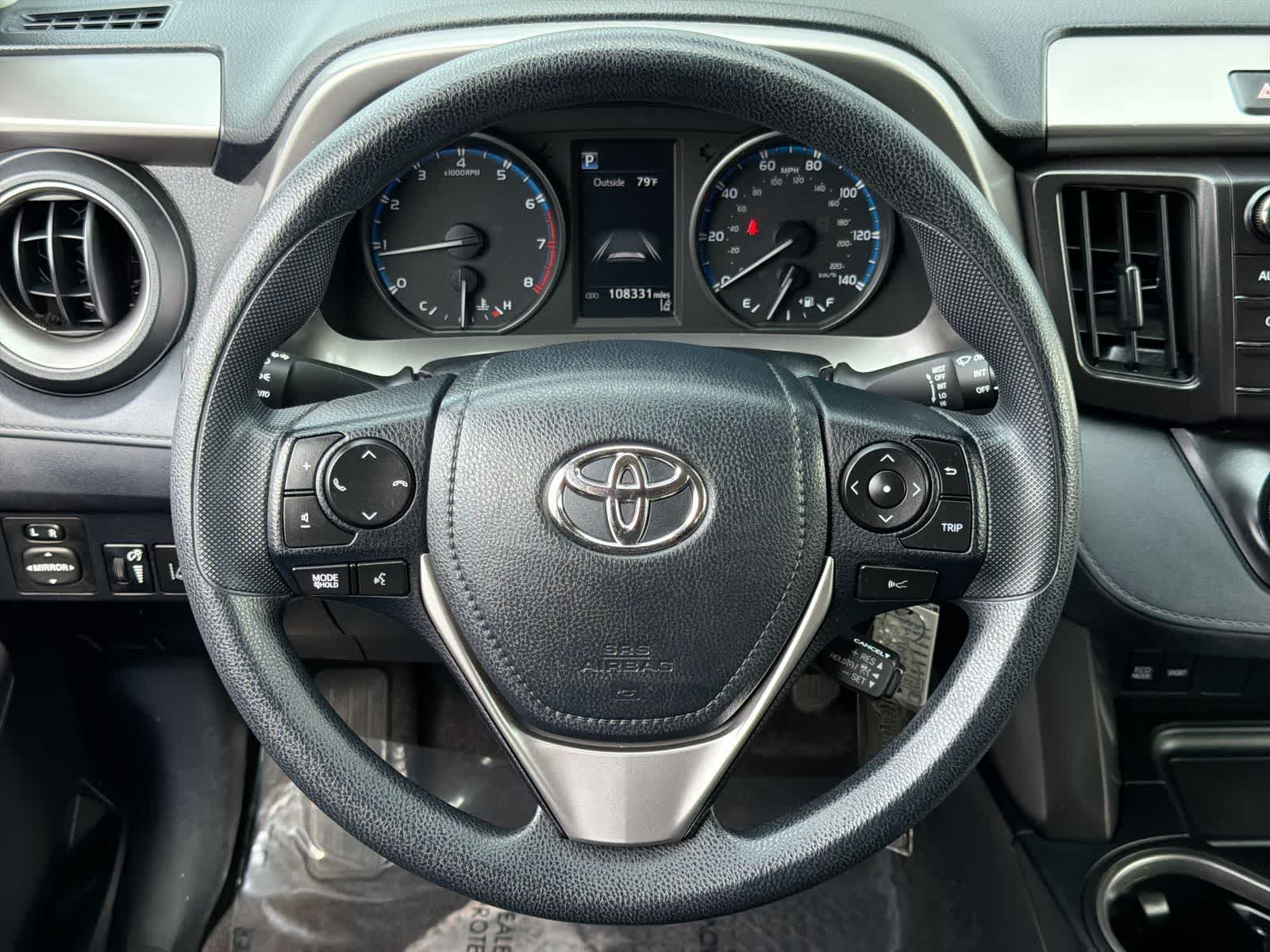 Thumbnail: 2018 Toyota RAV4 - 22