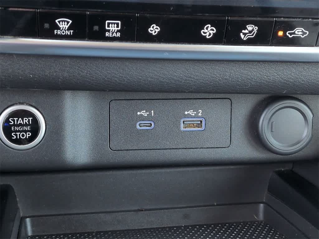 Thumbnail: 2021 Nissan Rogue - 31