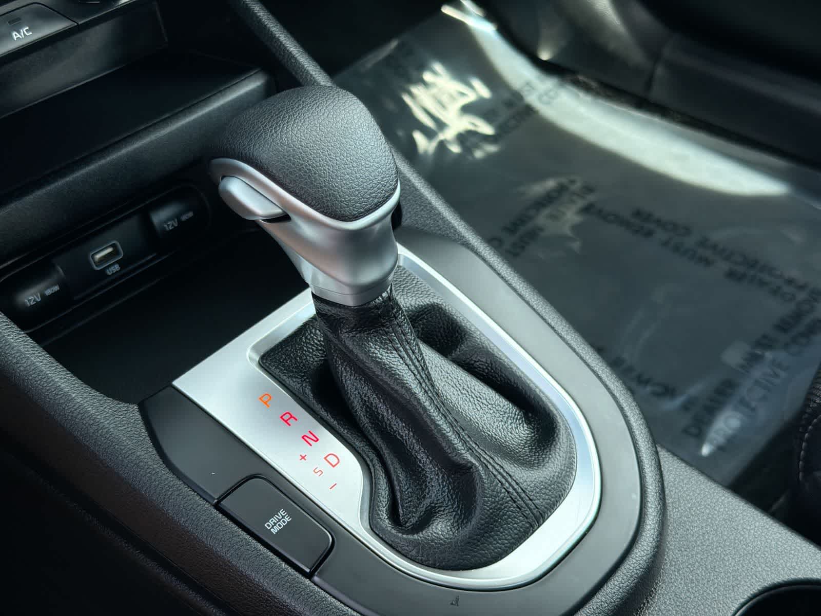 Thumbnail: 2023 Kia Forte - 32