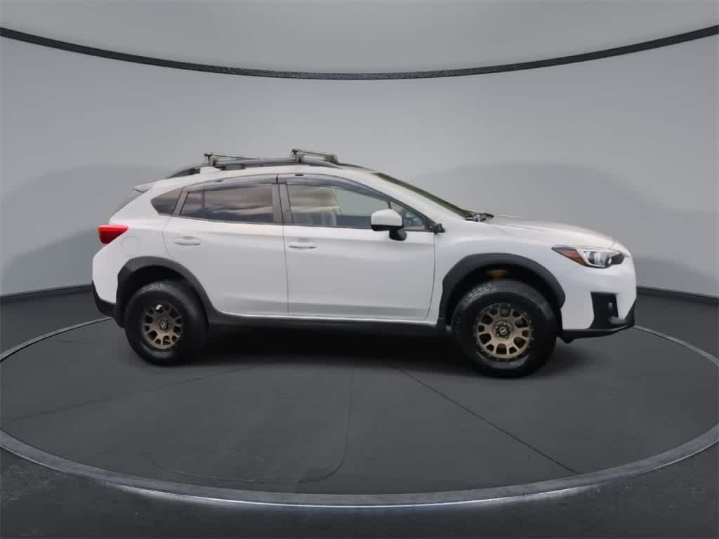 Thumbnail: 2019 Subaru Crosstrek - 9