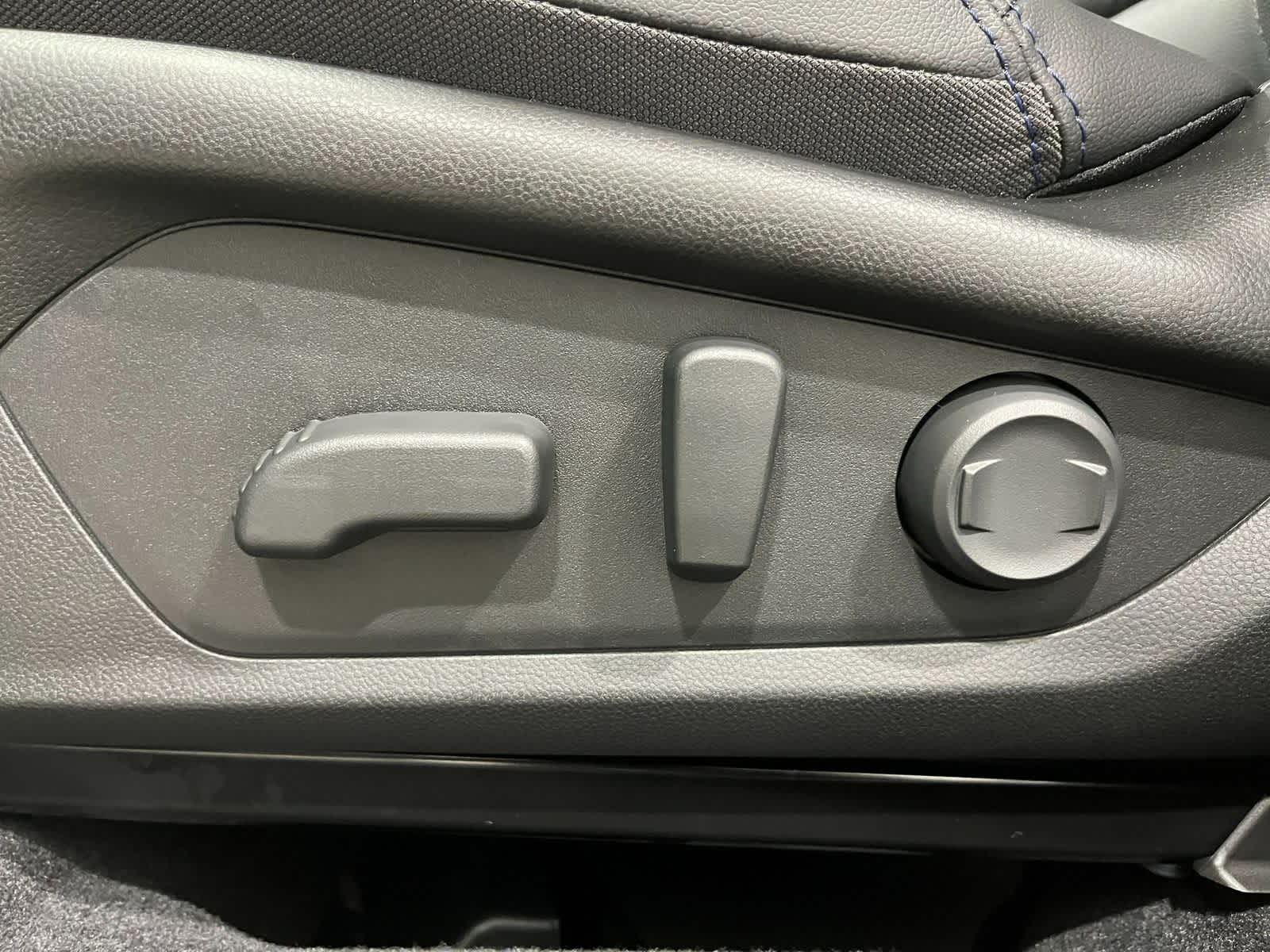 Thumbnail: 2025 Subaru Forester - 12