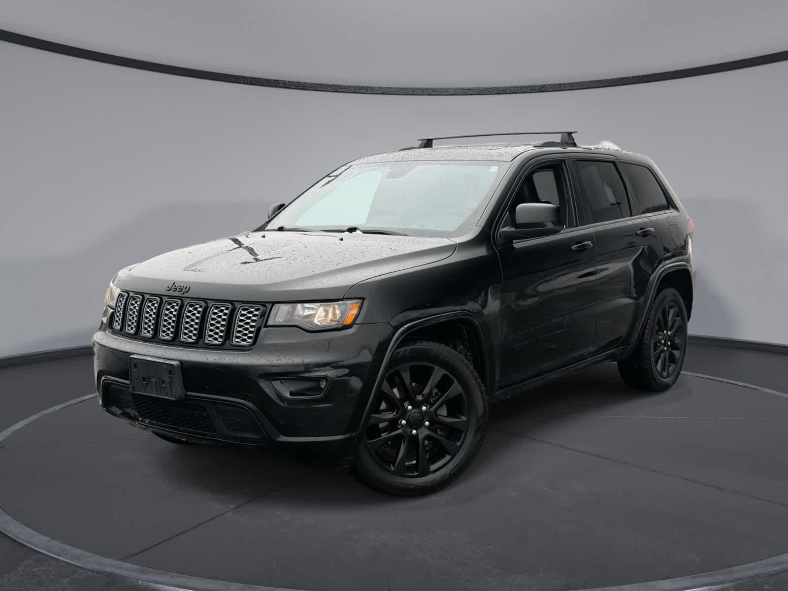 Thumbnail: 2017 Jeep Grand Cherokee - 1