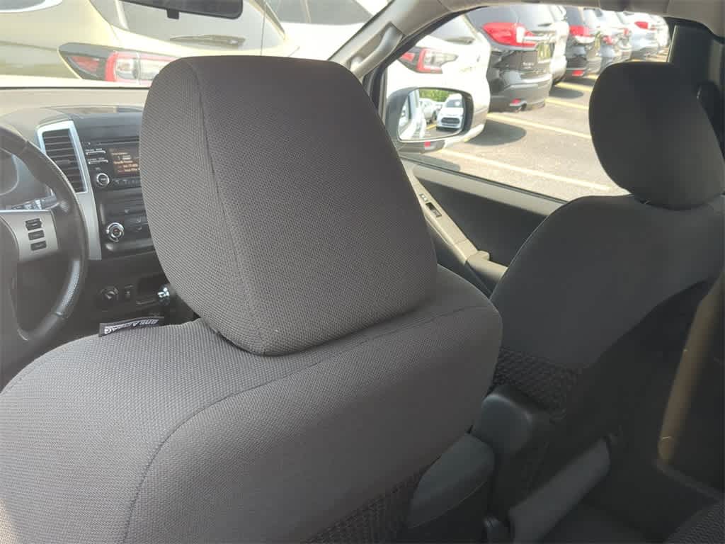 2014 Nissan Frontier SV 19