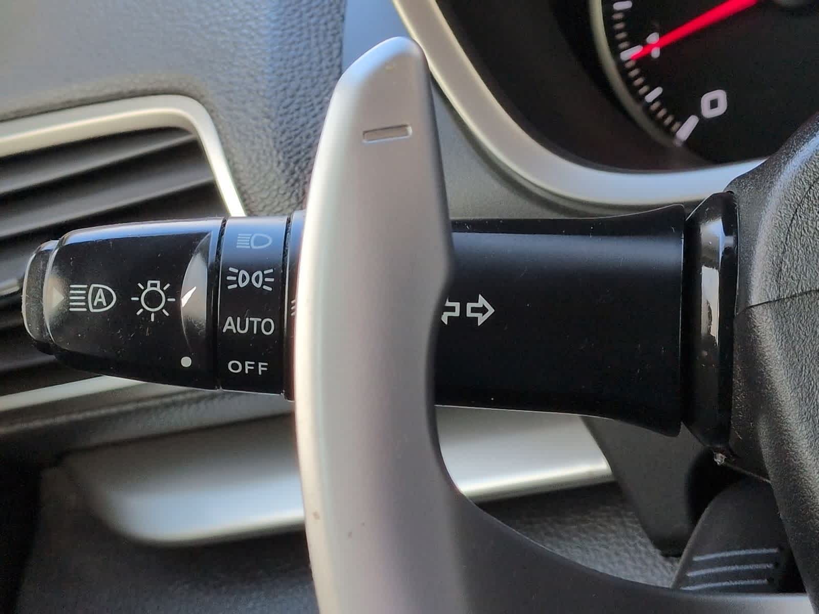 Thumbnail: 2019 Mitsubishi Eclipse Cross - 29