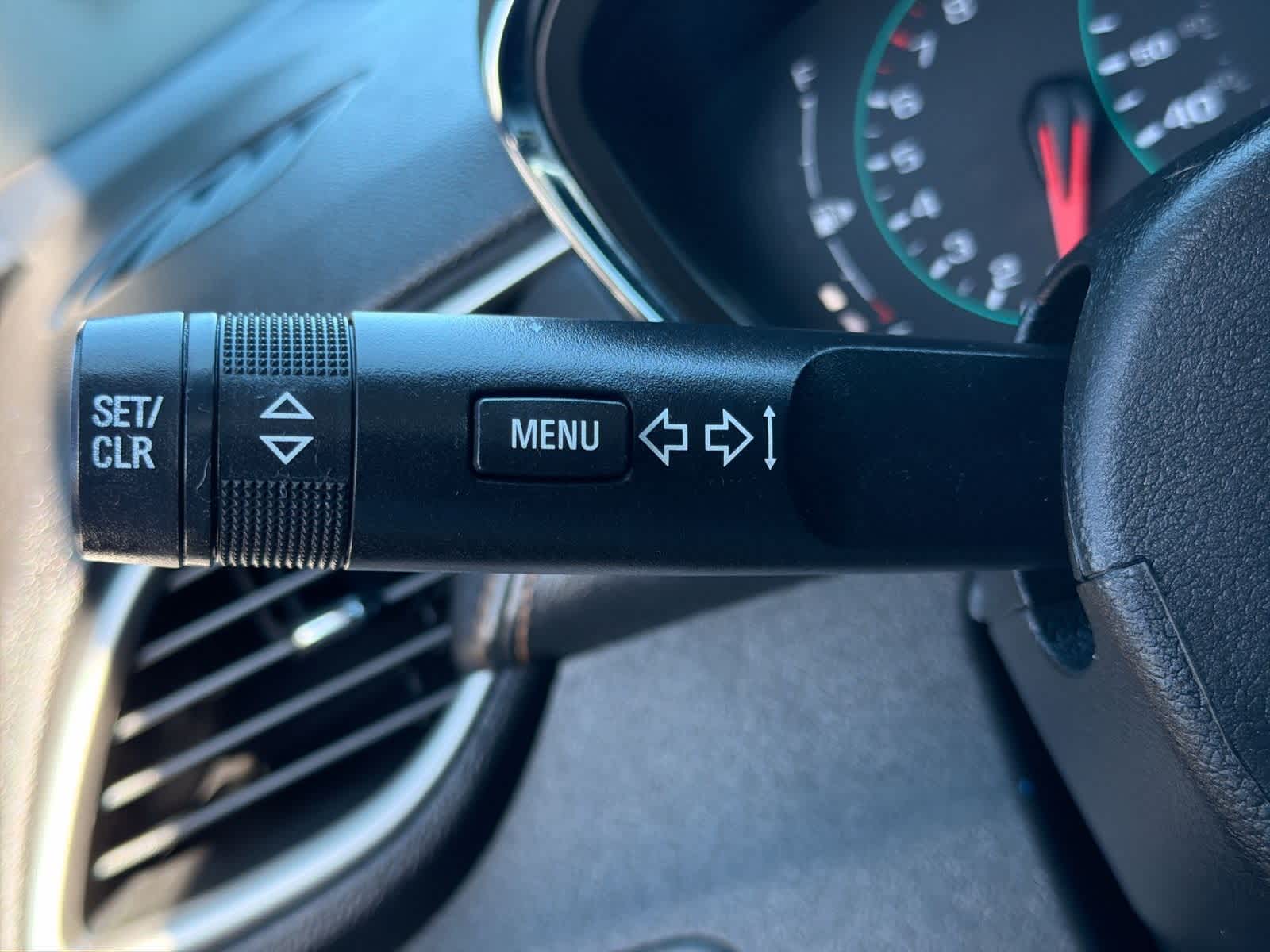 Thumbnail: 2017 Chevrolet Trax - 27