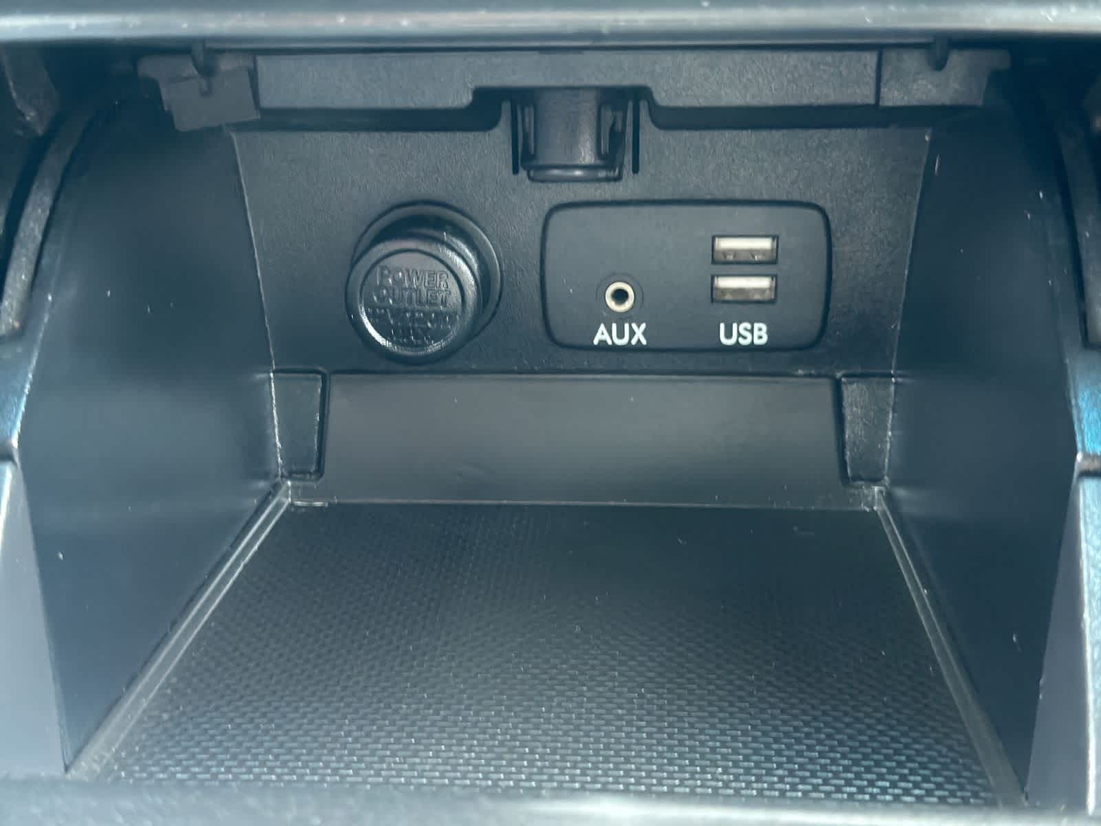 Thumbnail: 2015 Subaru Outback - 34