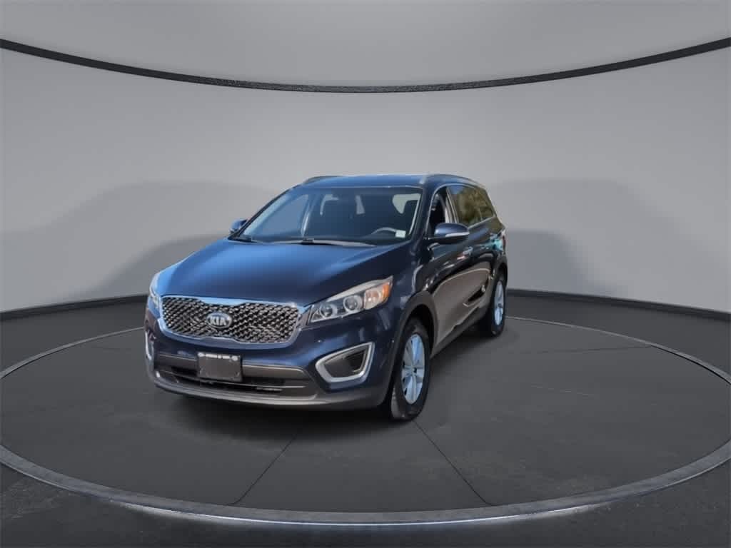 Thumbnail: 2016 Kia Sorento - 3