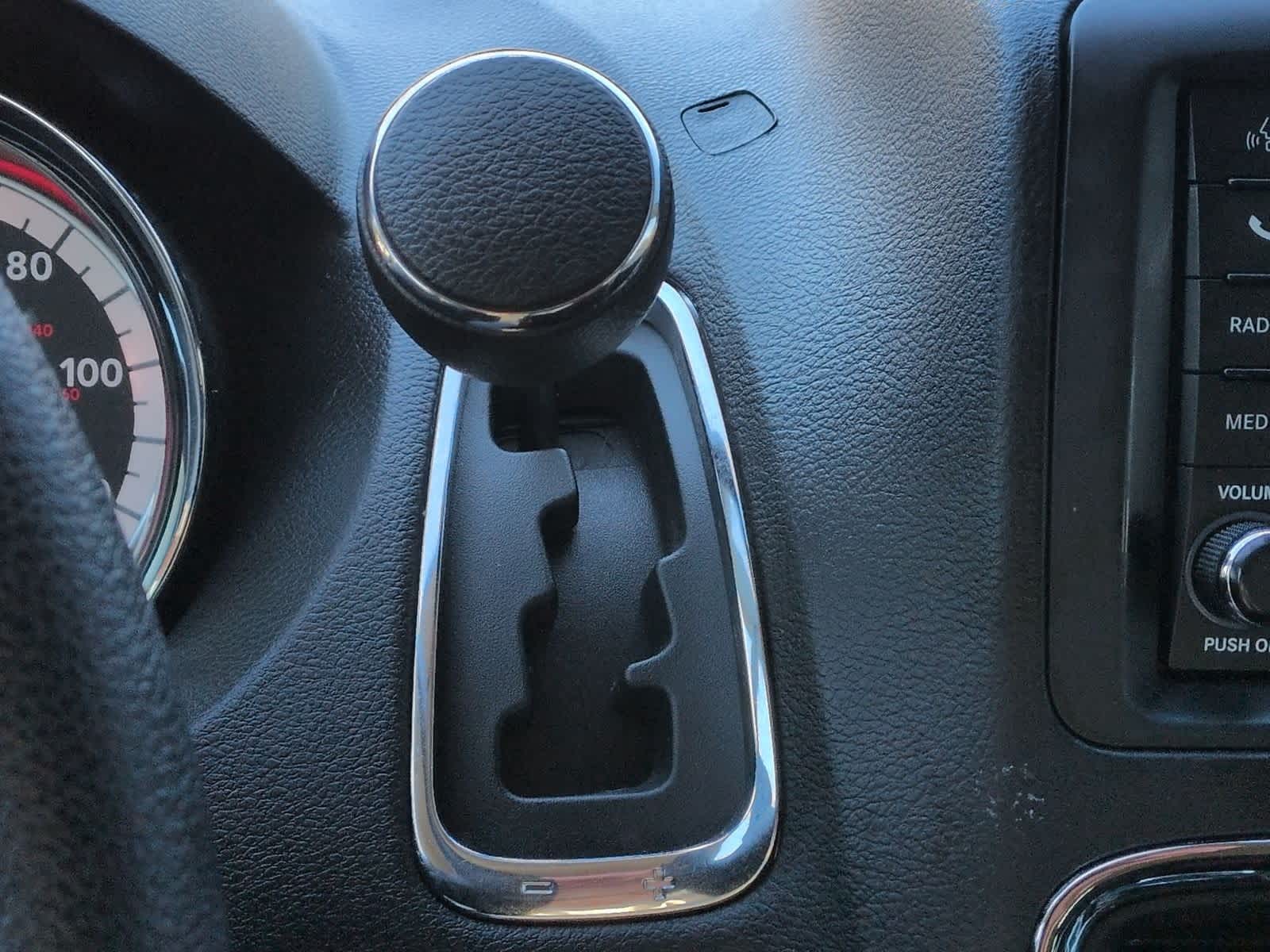 Thumbnail: 2019 Dodge Grand Caravan - 32