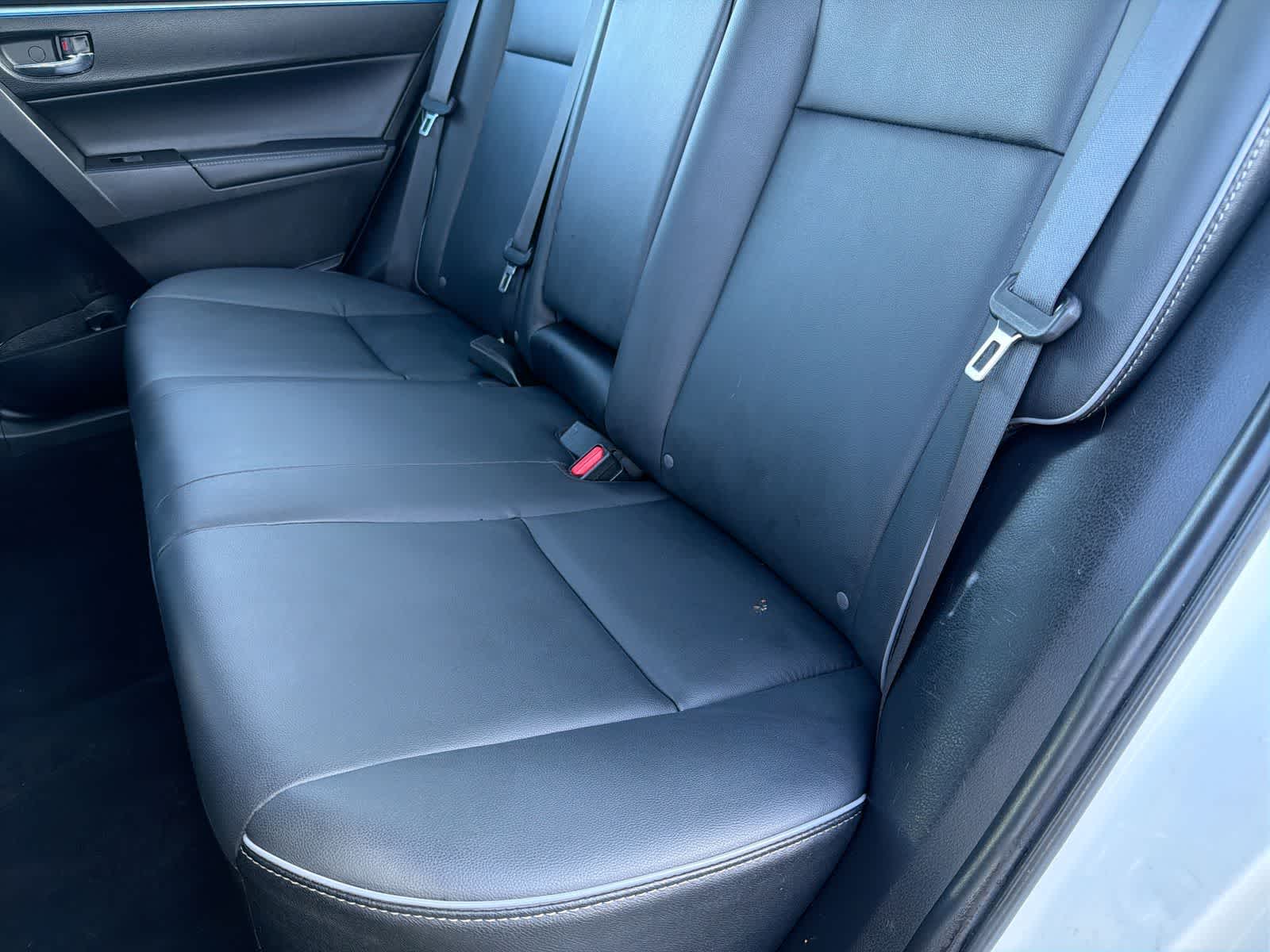 Thumbnail: 2015 Toyota Corolla - 21