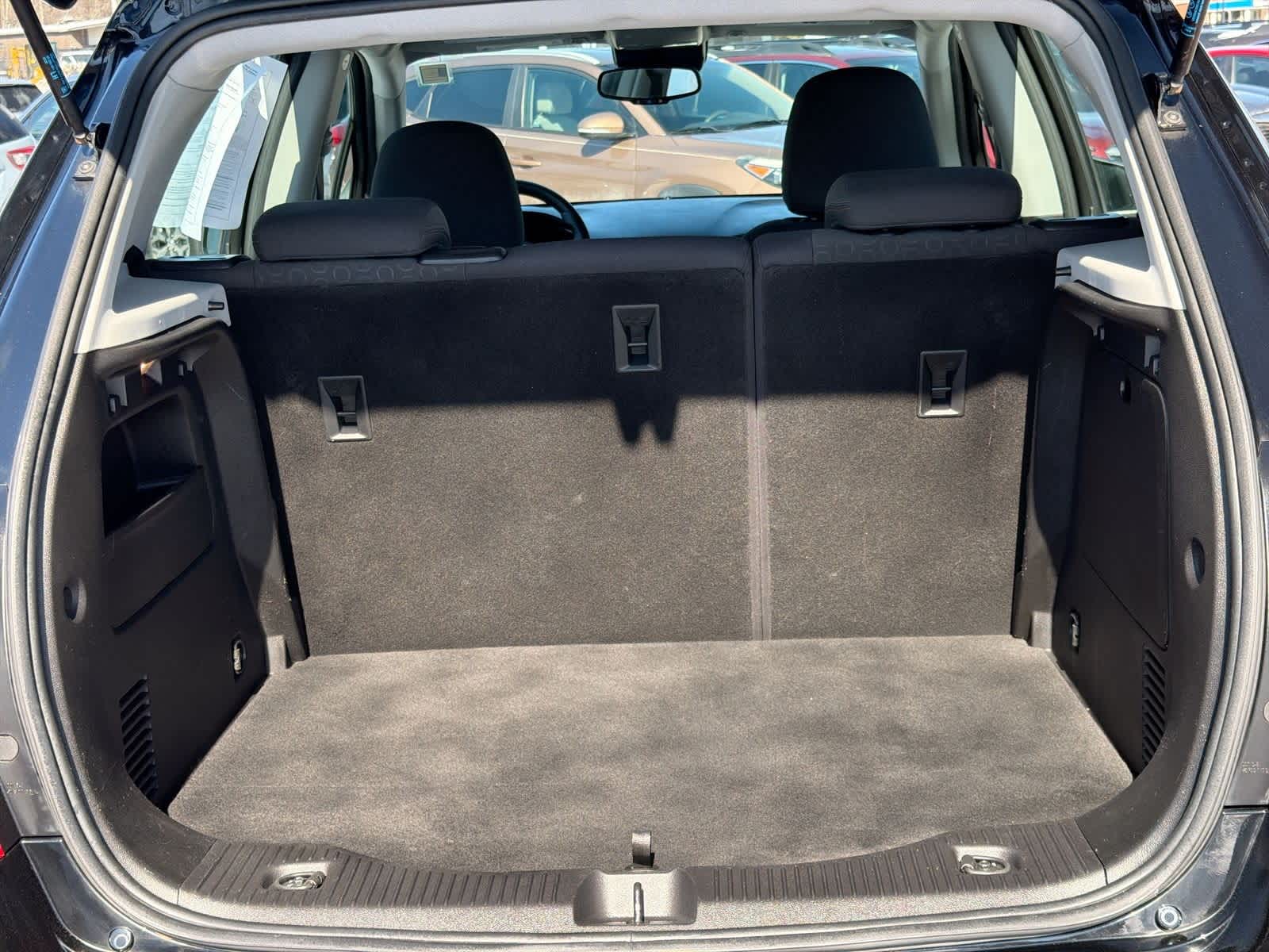 Thumbnail: 2017 Chevrolet Trax - 34