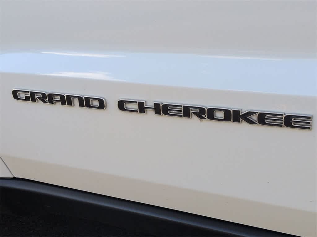 Thumbnail: 2020 Jeep Grand Cherokee - 13