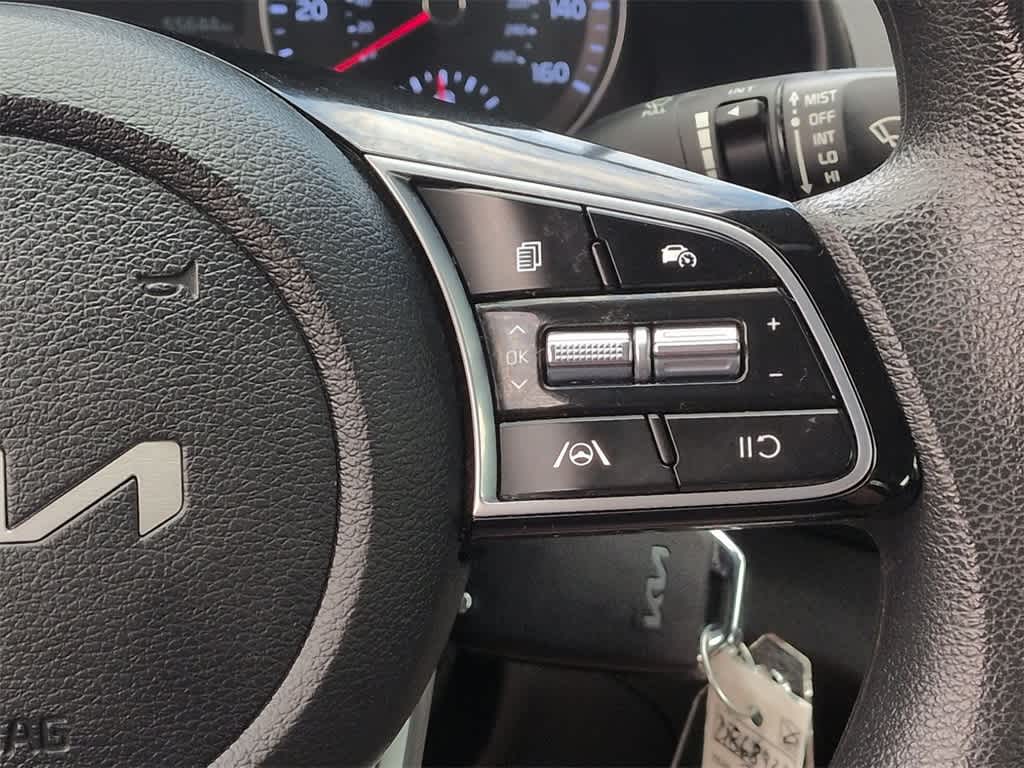 Thumbnail: 2023 Kia Forte - 25