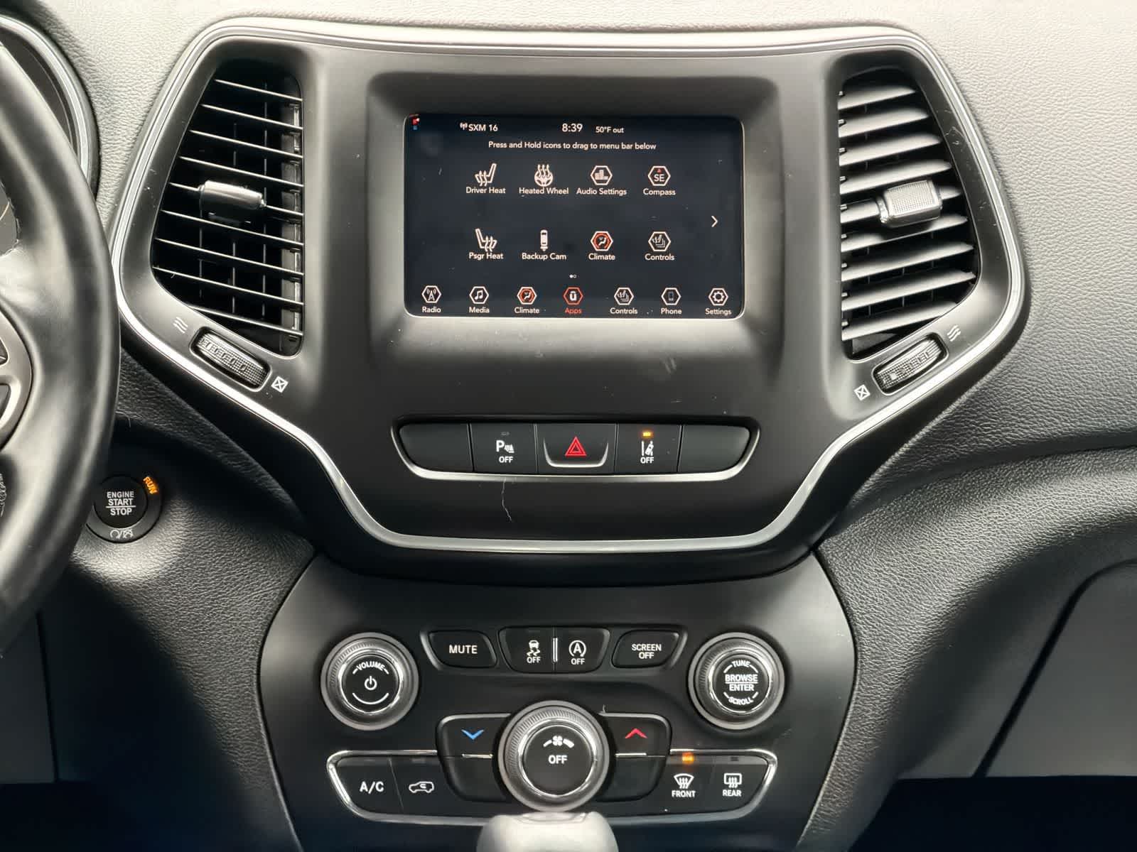Thumbnail: 2021 Jeep Cherokee - 28