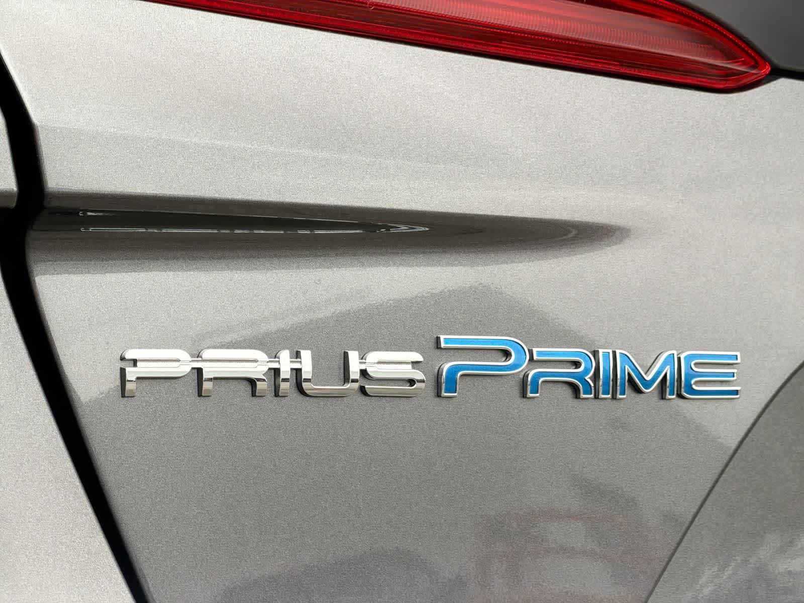 Thumbnail: 2022 Toyota Prius Prime - 13