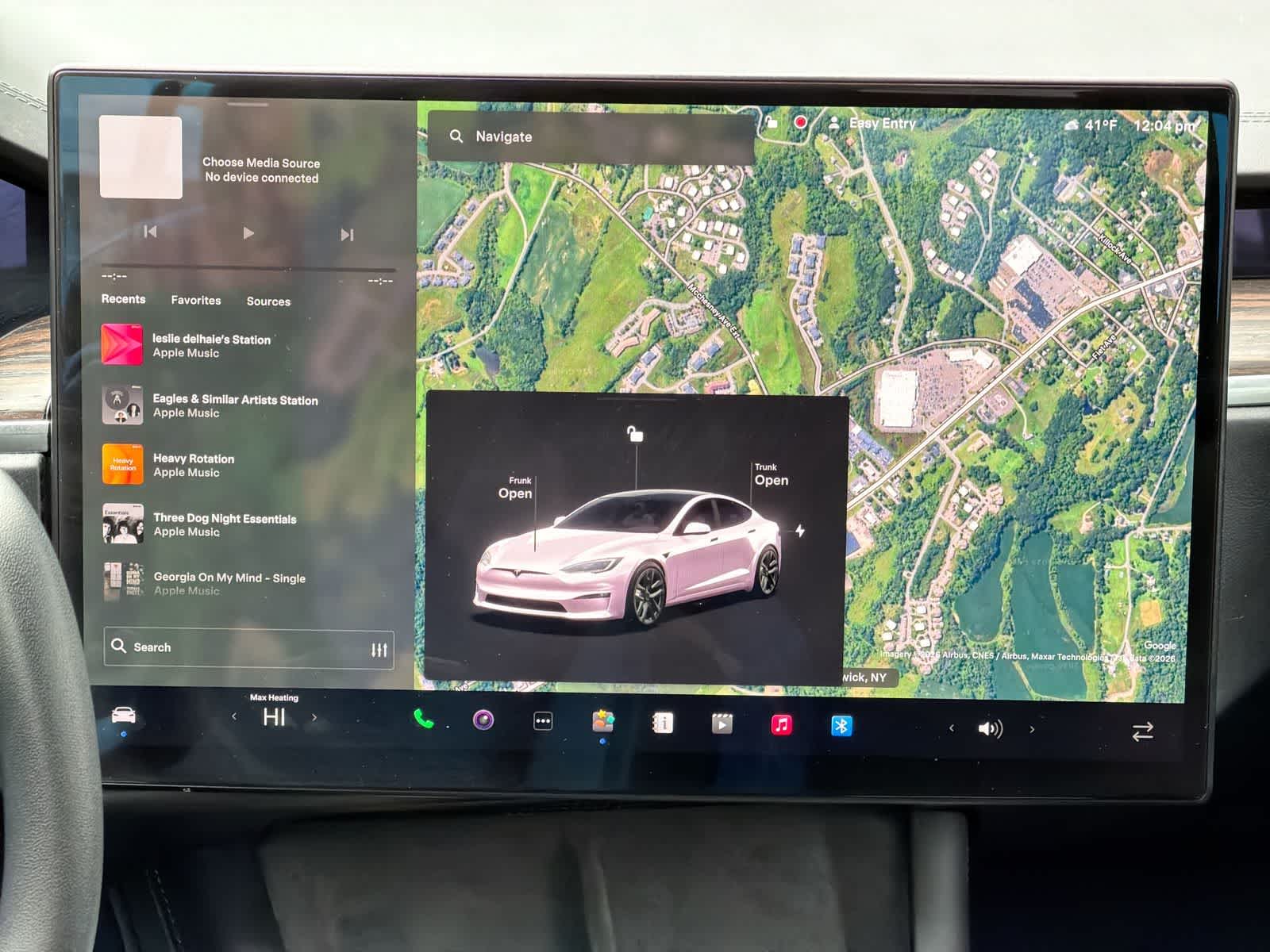 Thumbnail: 2022 Tesla Model S - 29