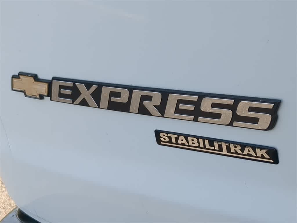 Thumbnail: 2016 Chevrolet Express - 13