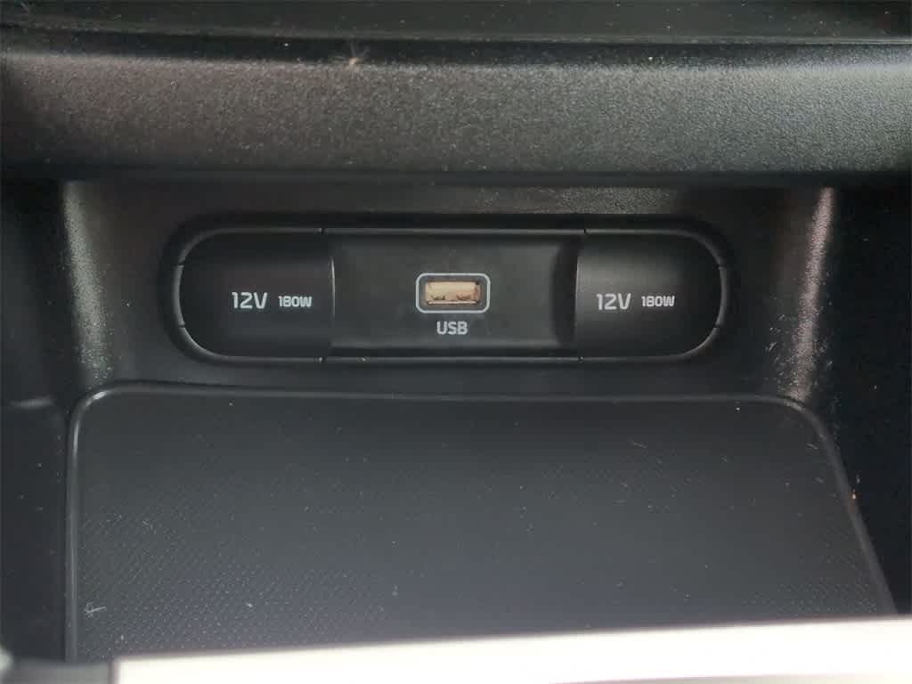 Thumbnail: 2023 Kia Forte - 31