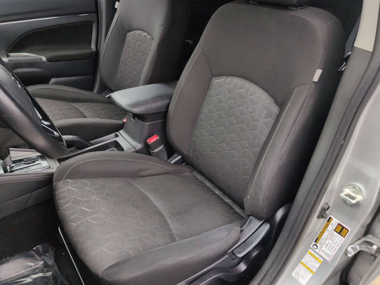 Thumbnail: 2020 Mitsubishi Outlander Sport - 17