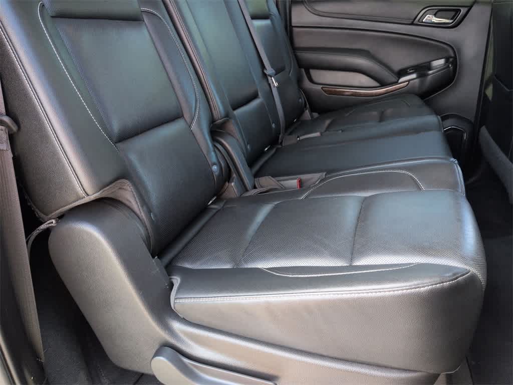 Thumbnail: 2019 GMC Yukon XL - 21