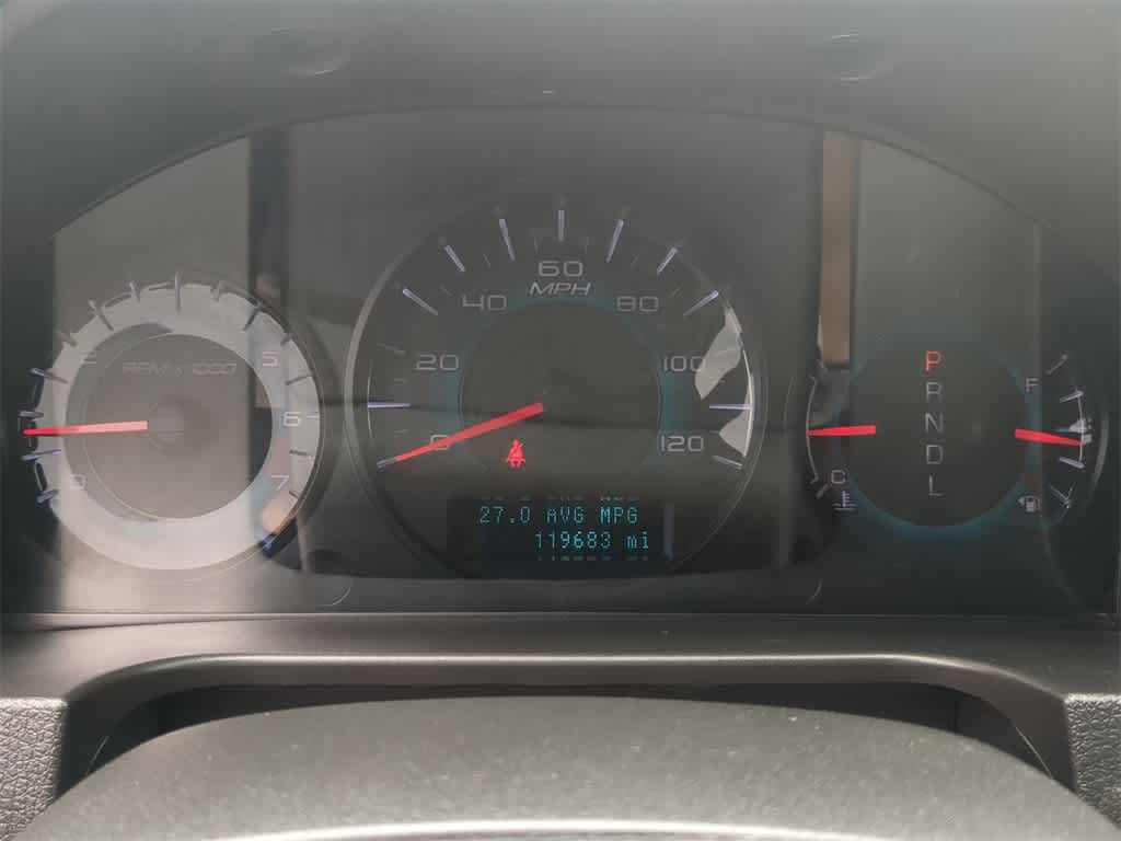 2012 Ford Fusion SE 32