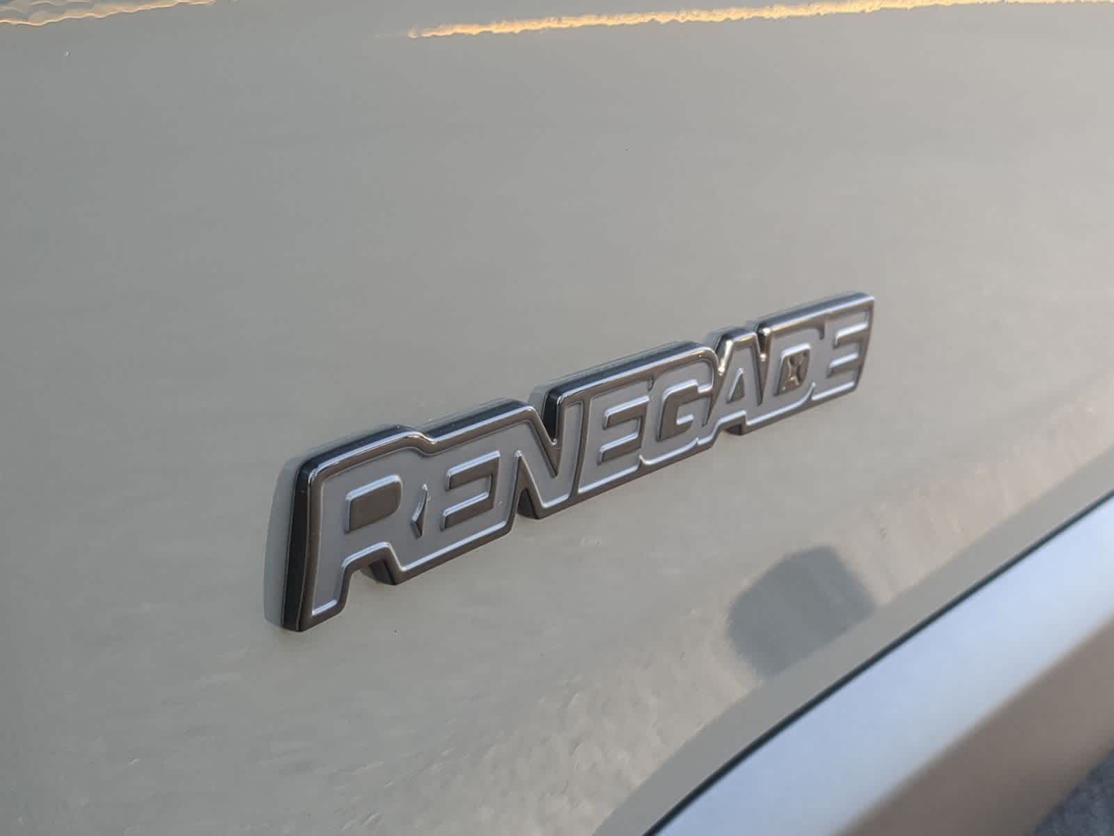 Thumbnail: 2020 Jeep Renegade - 13