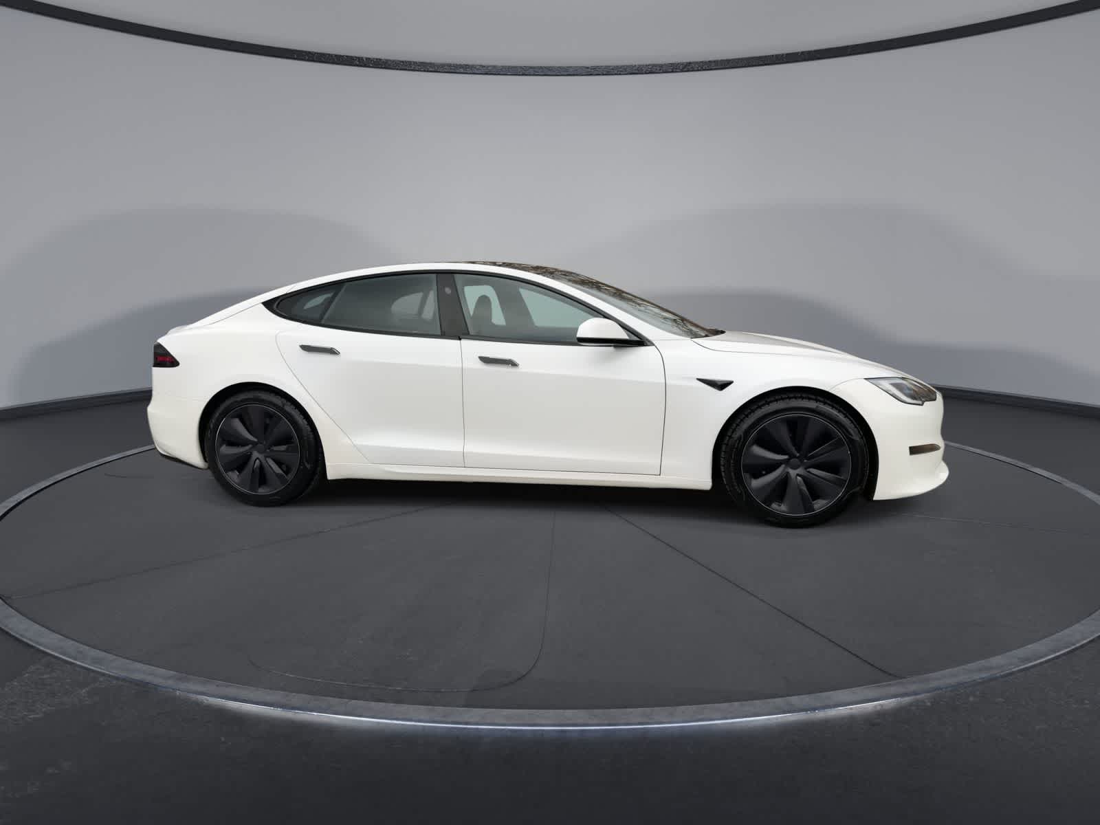 Thumbnail: 2022 Tesla Model S - 9