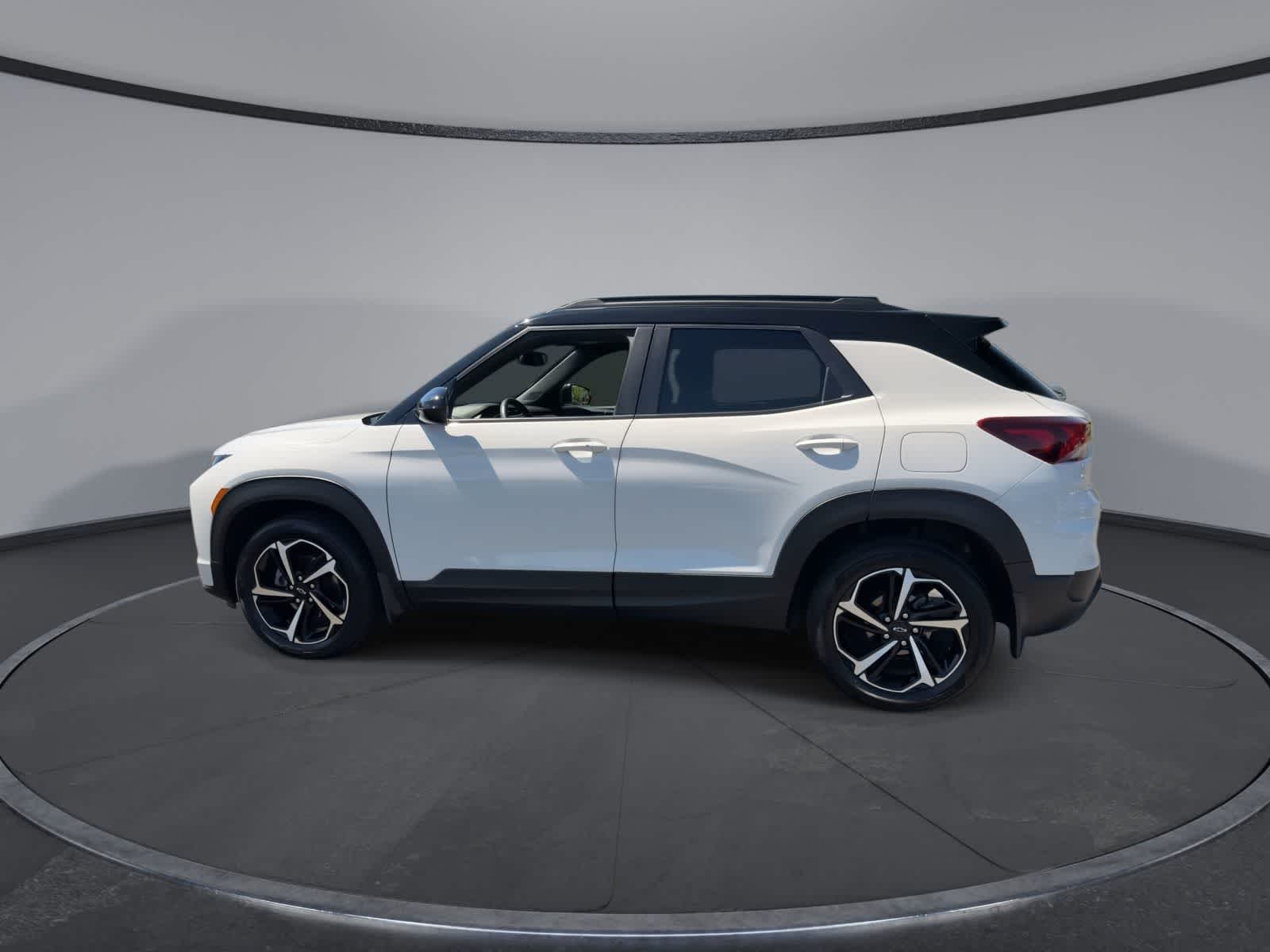 Thumbnail: 2023 Chevrolet TrailBlazer - 5