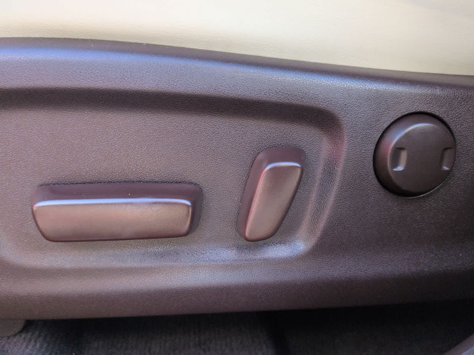 Thumbnail: 2020 Lexus RX - 18