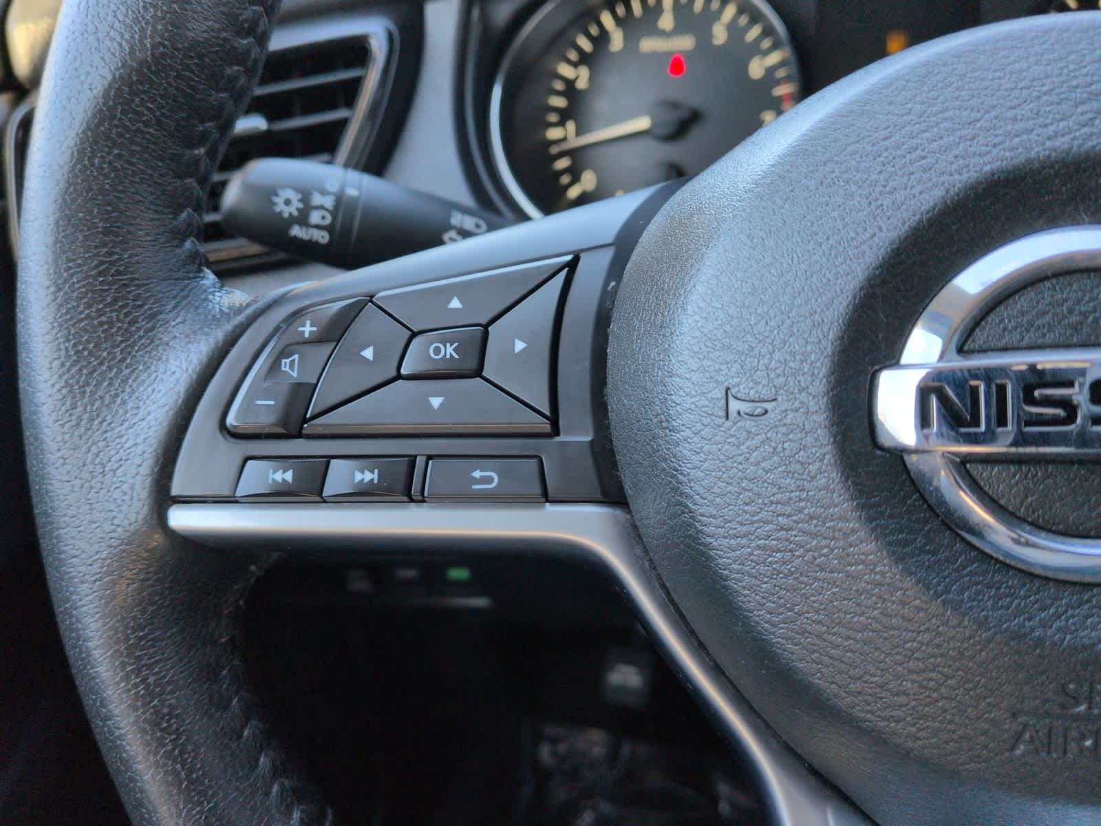 Thumbnail: 2019 Nissan Rogue - 24