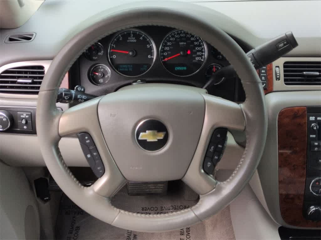 Thumbnail: 2013 Chevrolet Tahoe - 25