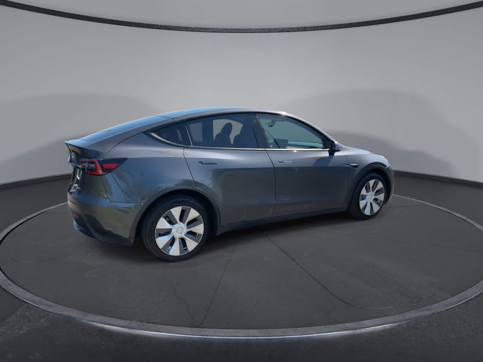 Thumbnail: 2021 Tesla Model Y - 8