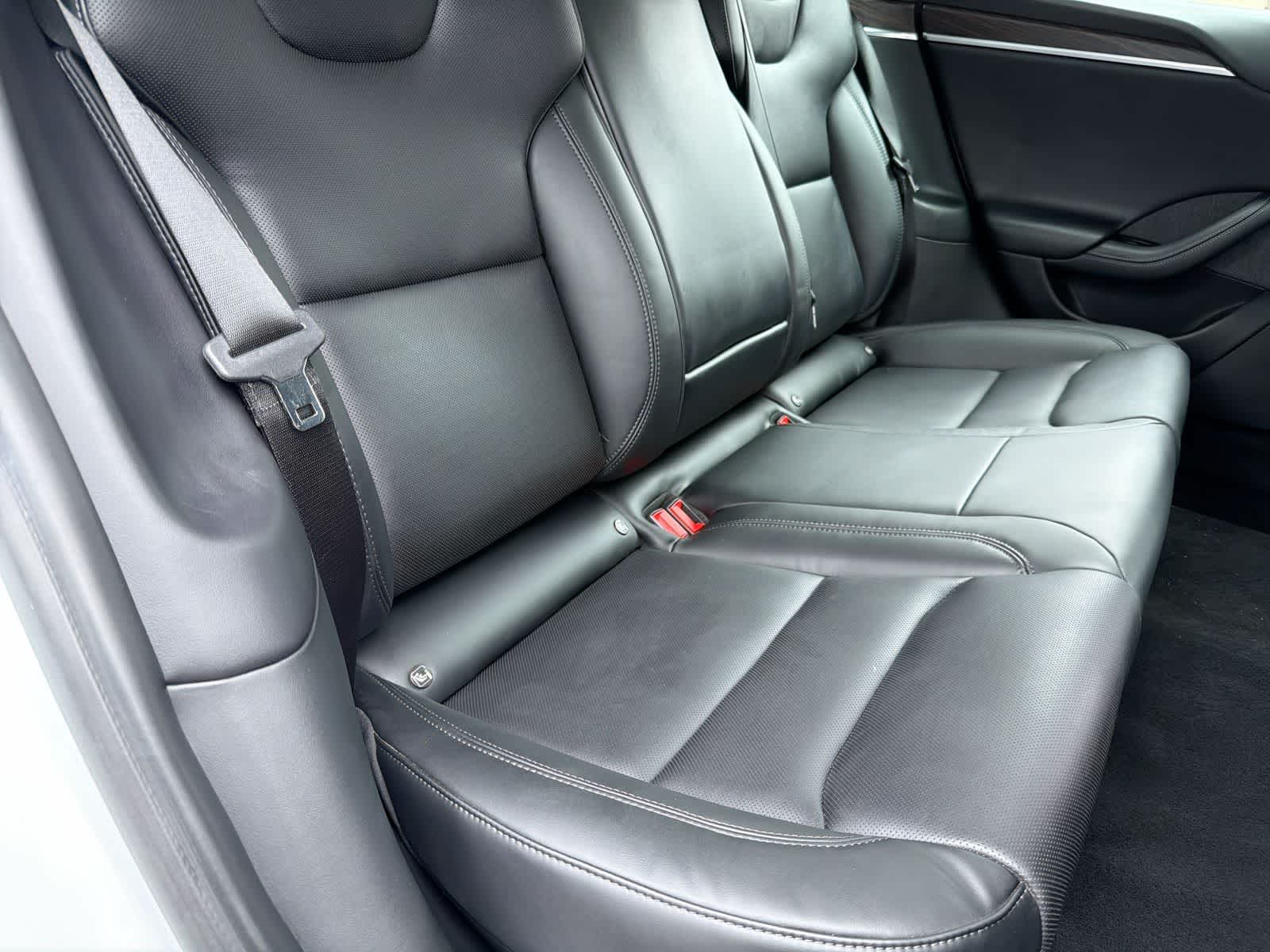 Thumbnail: 2022 Tesla Model S - 22