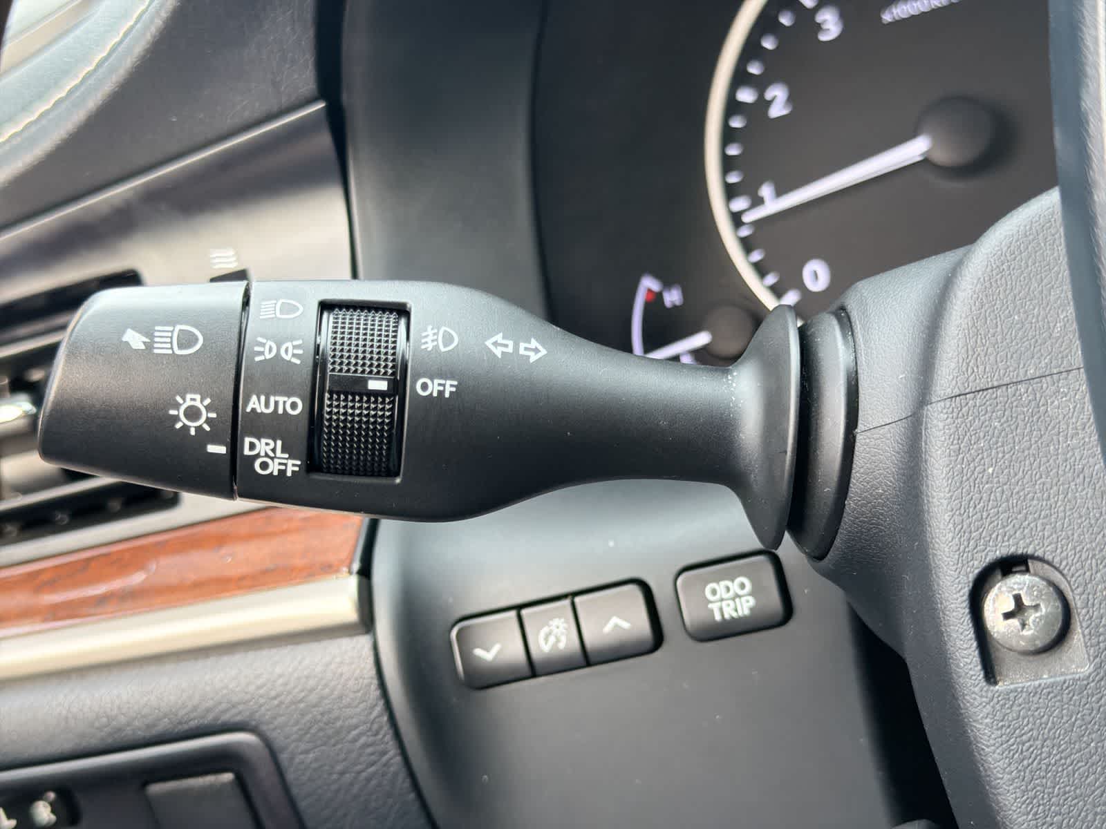 Thumbnail: 2015 Lexus ES - 28