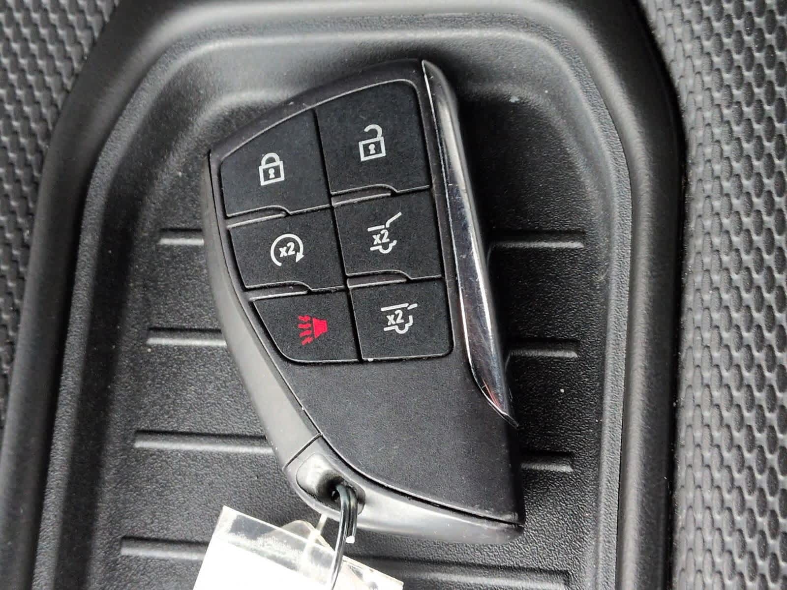 Thumbnail: 2022 Chevrolet Suburban - 35