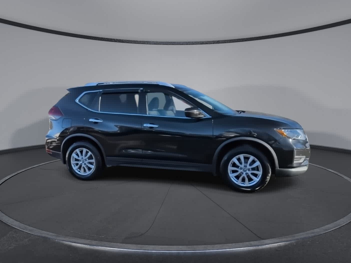 Thumbnail: 2019 Nissan Rogue - 9