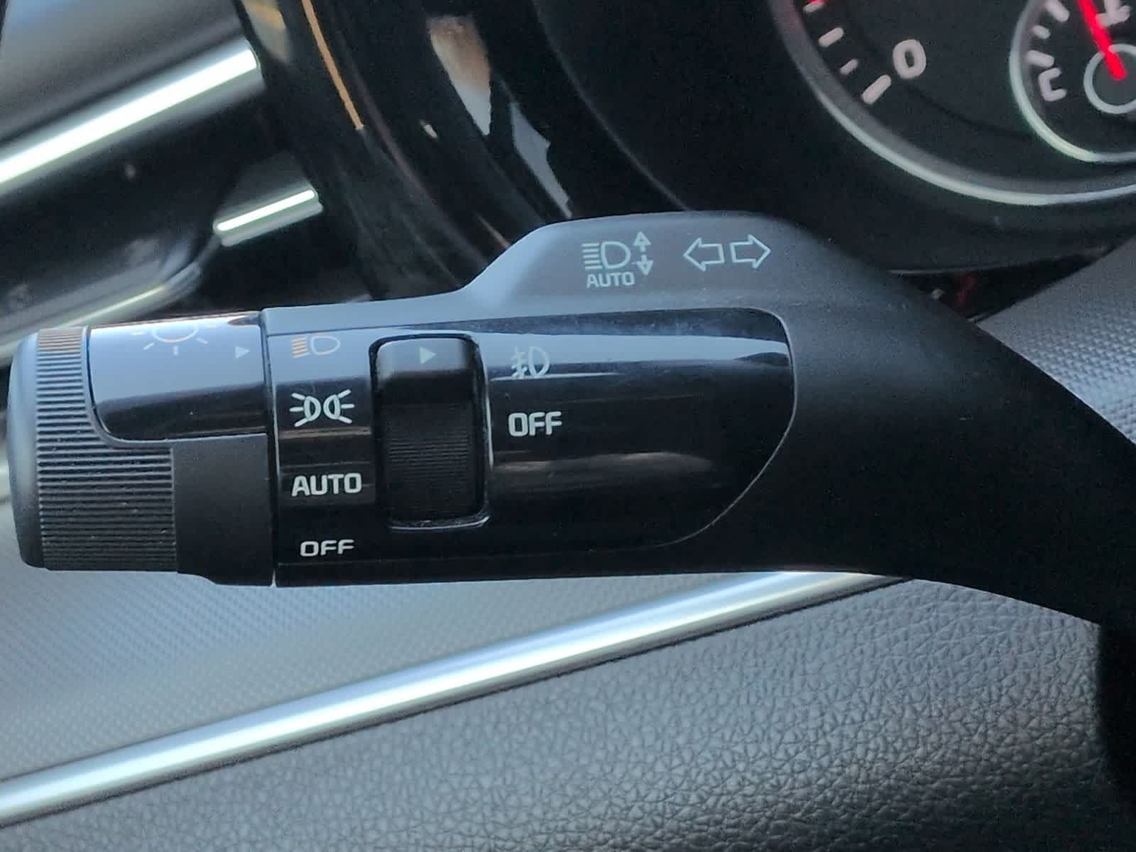 Thumbnail: 2022 Kia K5 - 29