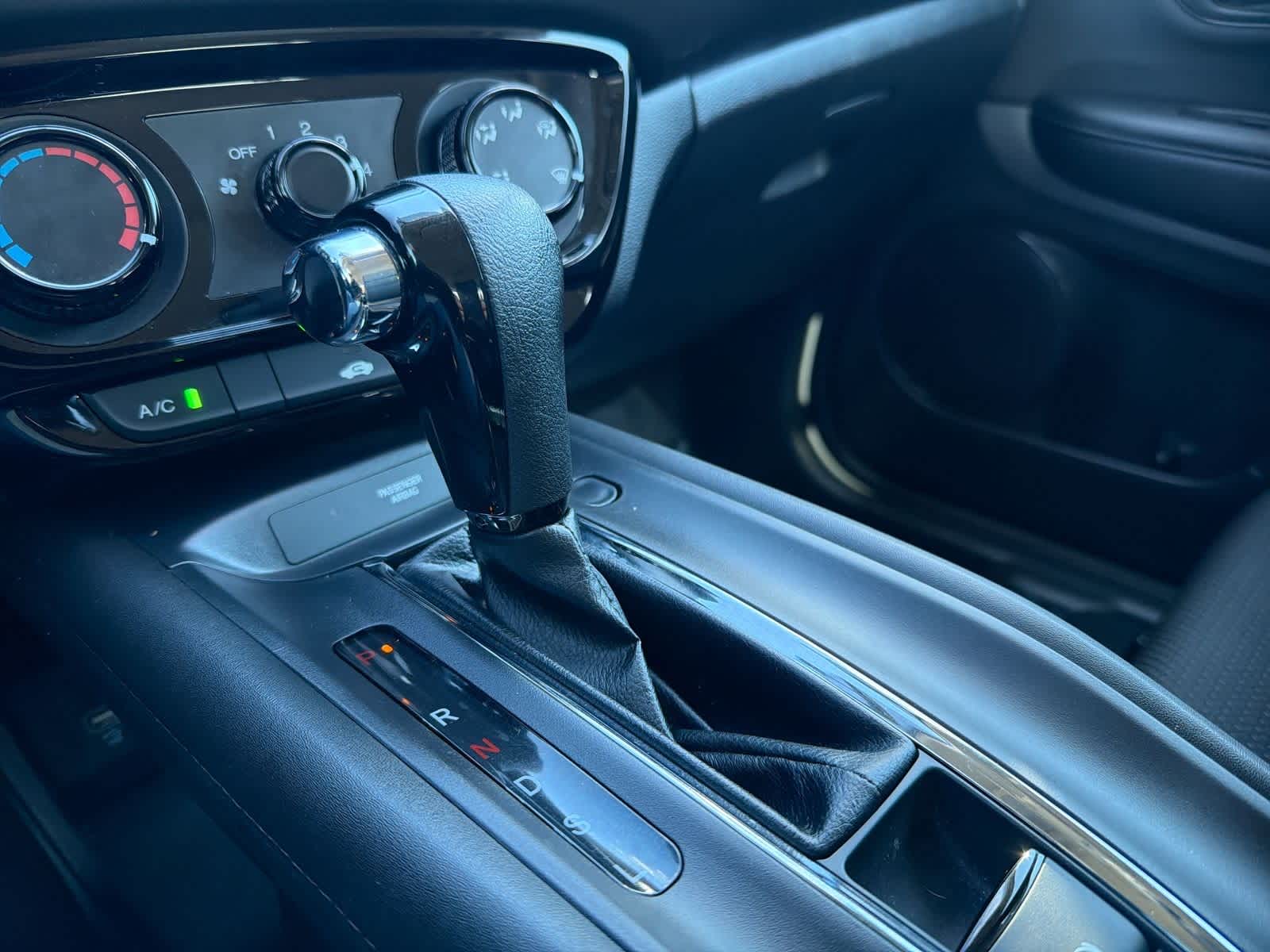 Thumbnail: 2022 Honda HR-V - 32