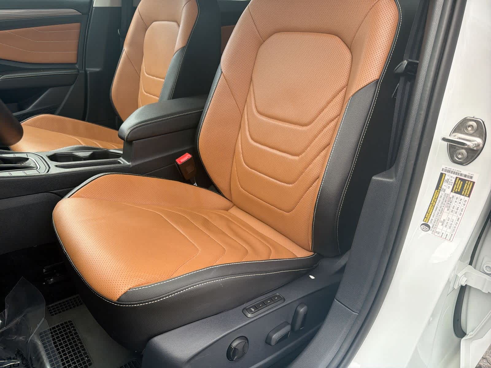 Thumbnail: 2023 Volkswagen Jetta - 17