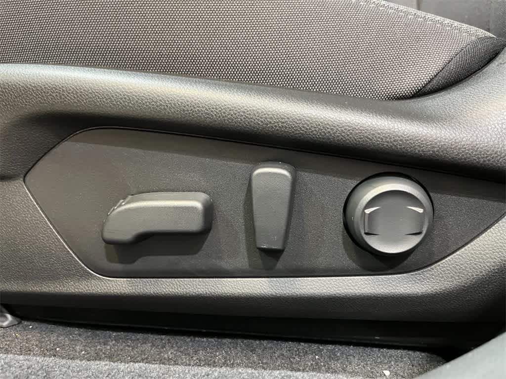 2025 Subaru Crosstrek Premium 13