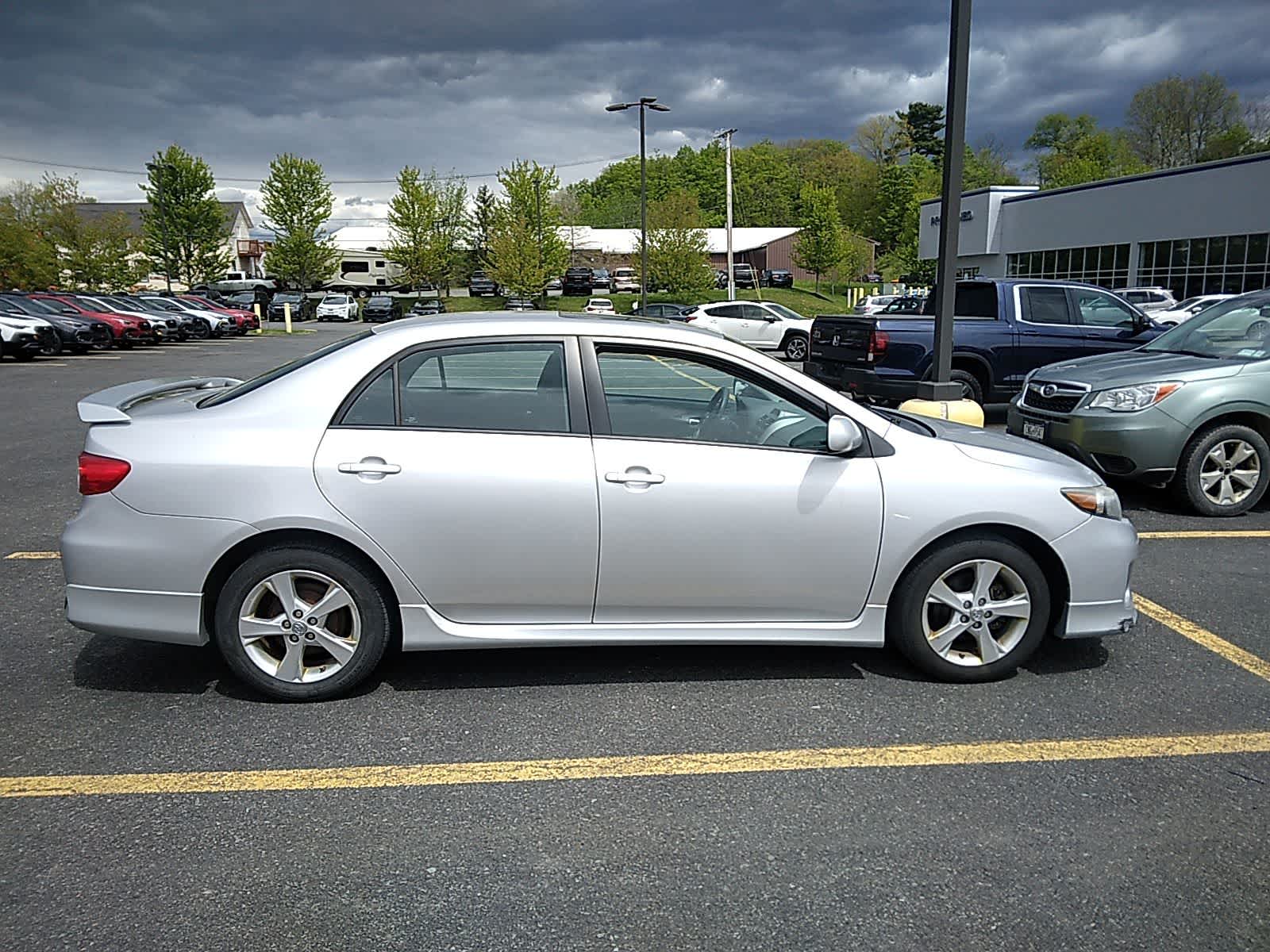 Thumbnail: 2012 Toyota Corolla - 5