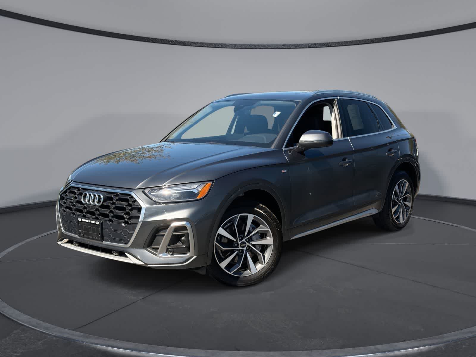 Thumbnail: 2023 Audi Q5 - 1