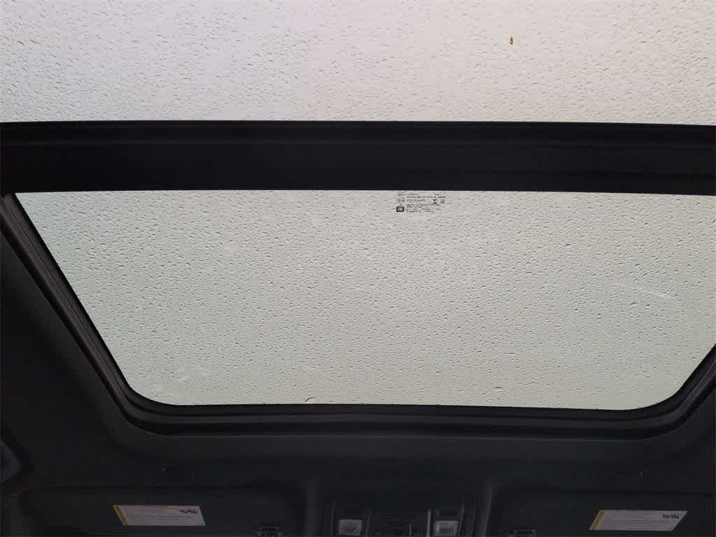 Thumbnail: 2021 Chevrolet Suburban - 23